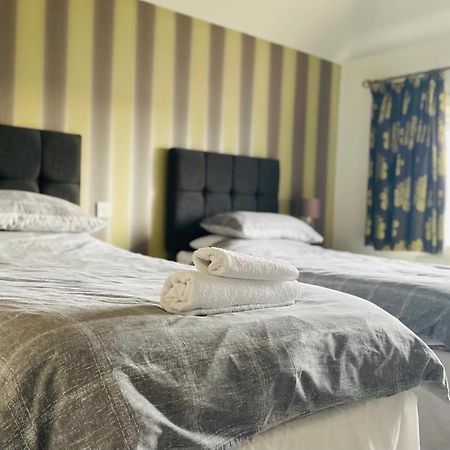 The Stag Hotel Northwood  Ngoại thất bức ảnh