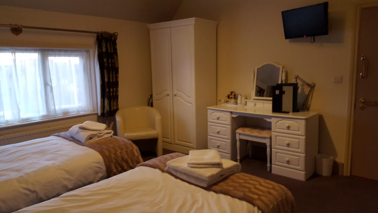 The Stag Hotel Northwood  Ngoại thất bức ảnh